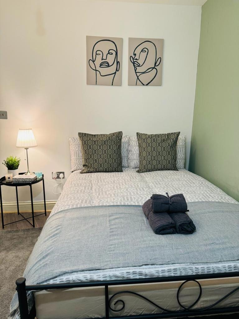 לונדון Willesden J Guest Home 4 מראה חיצוני תמונה