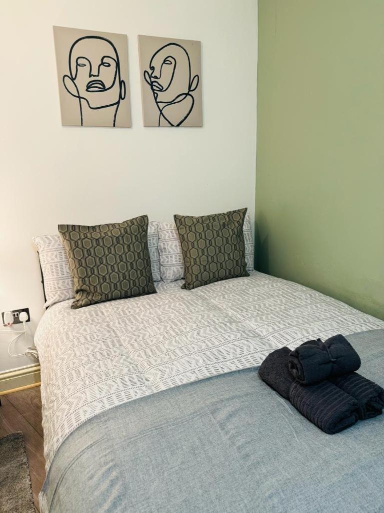 לונדון Willesden J Guest Home 4 מראה חיצוני תמונה