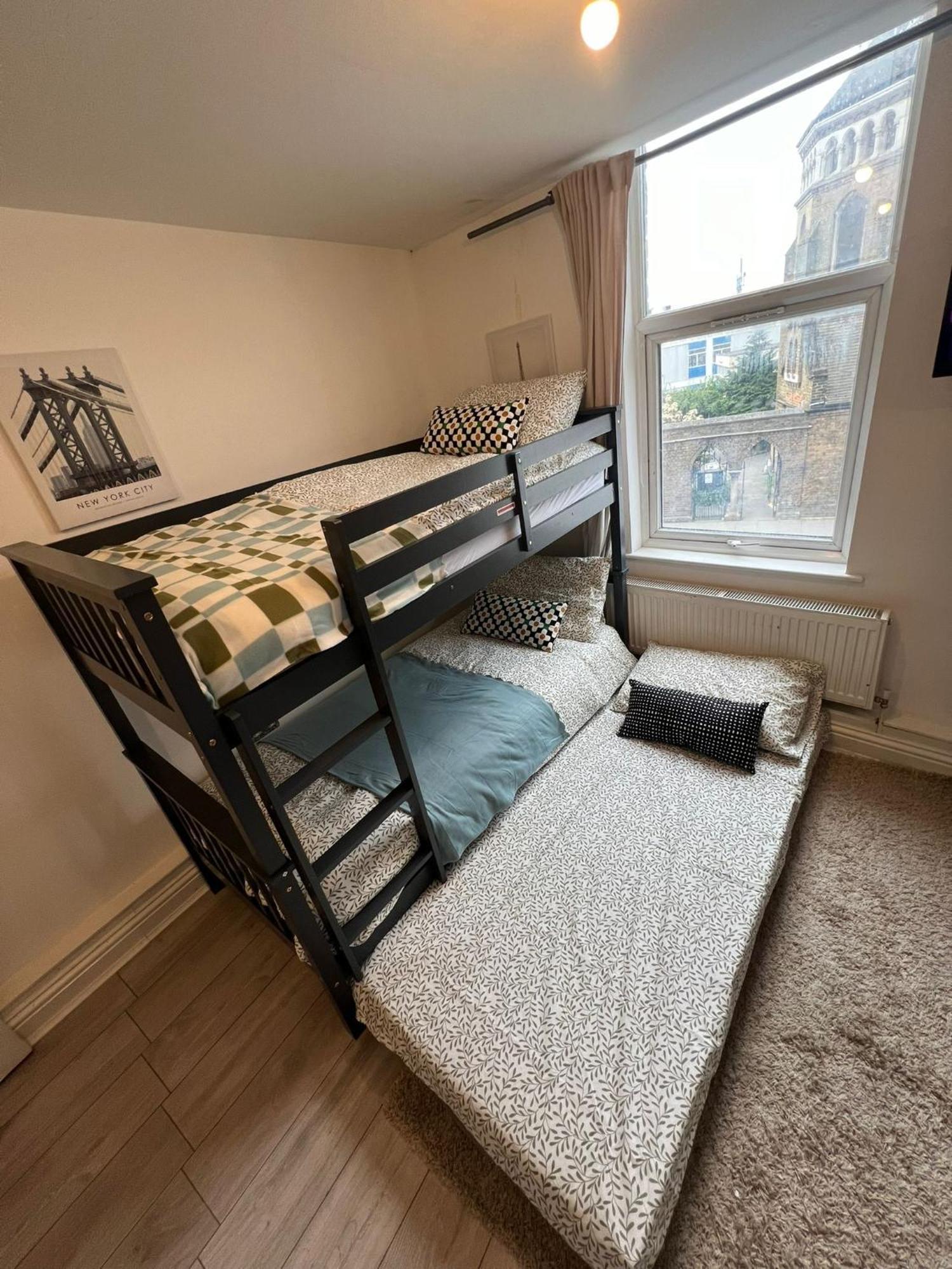 לונדון Willesden J Guest Home 4 מראה חיצוני תמונה